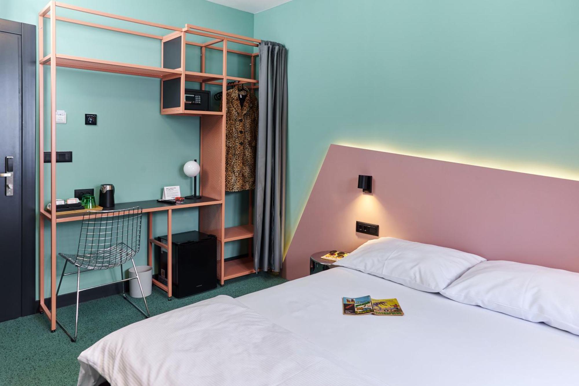 Hotel Swanky 3*